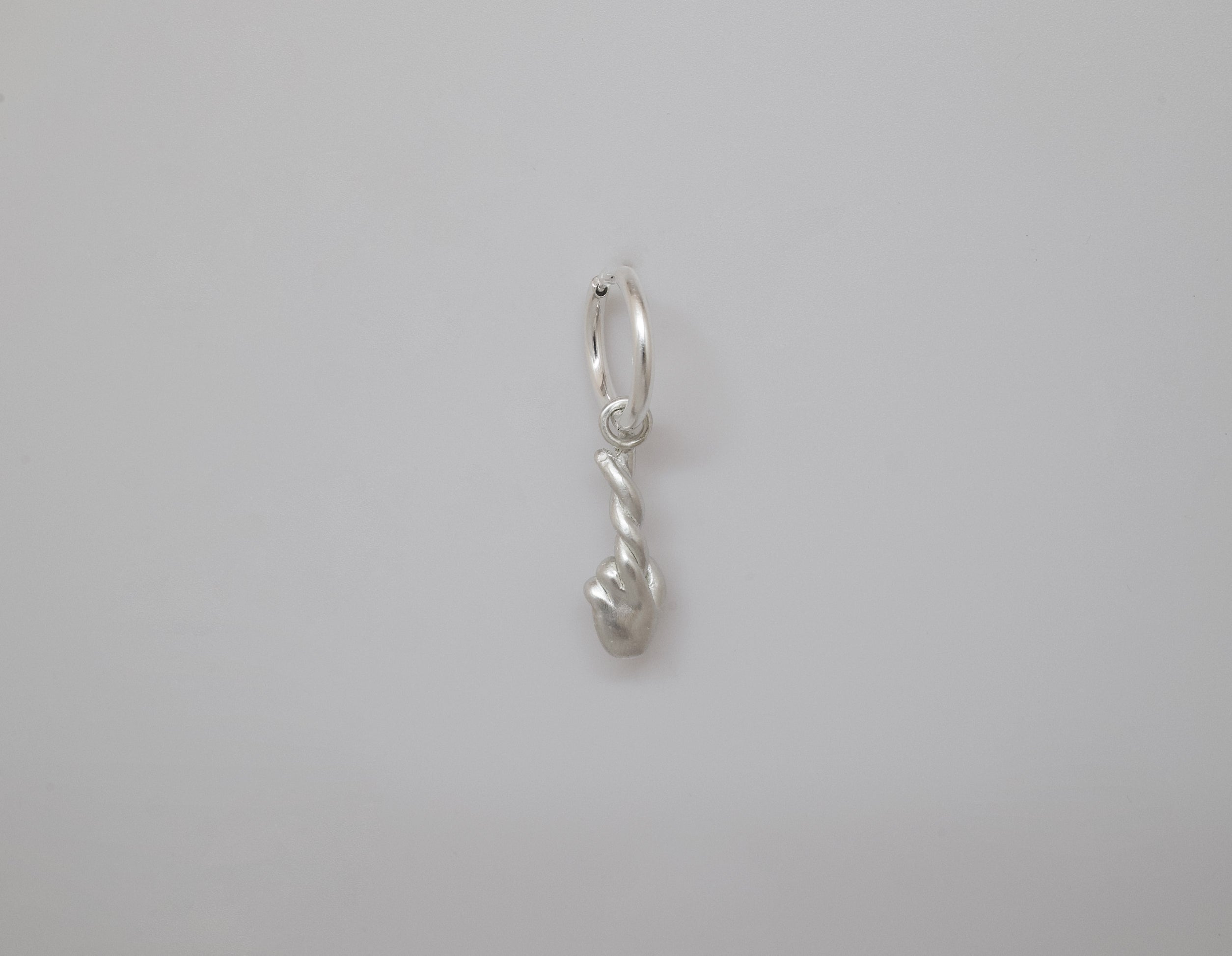 créole Finger Crossed